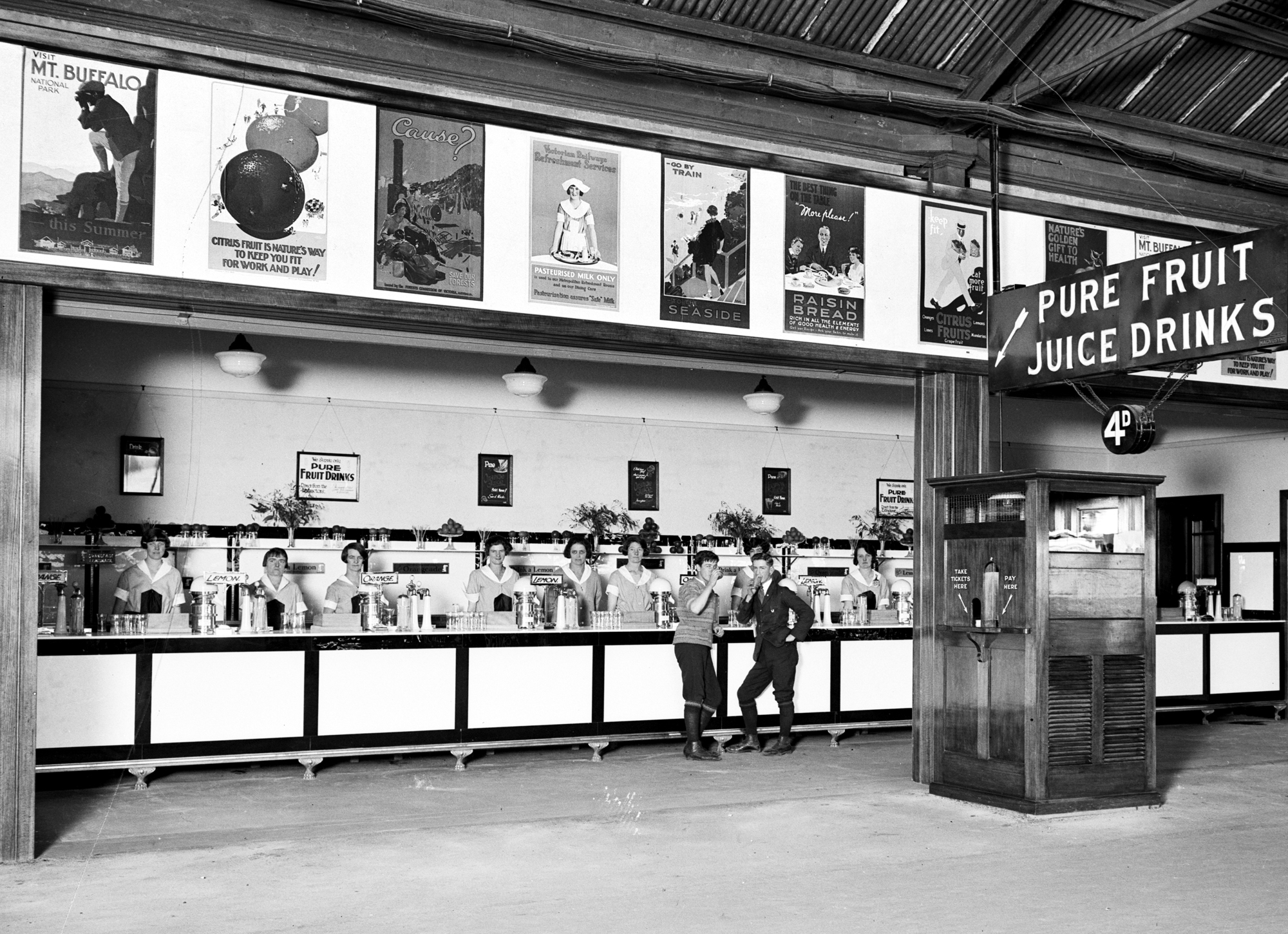 Juice bar at Spencer Street Station, circa 1920s